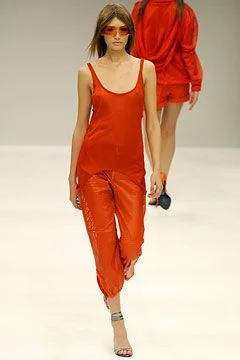 Look 16